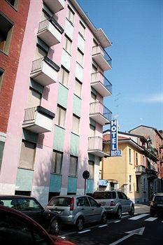 Bristol Hotel 2*